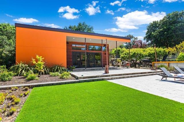 14835 Baranga Lane, Saratoga CA: https://media.crmls.org/mediaz/85b04edc-0770-4fa8-991e-a0983dfd9f5c.jpg
