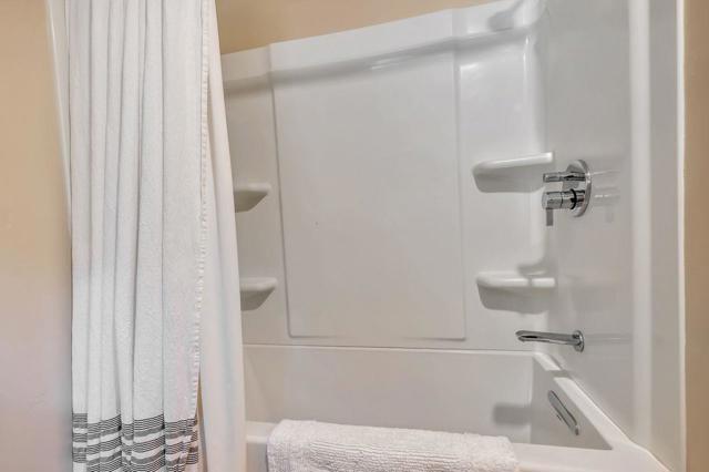165 Saint Francis Drive, Boulder Creek CA: https://media.crmls.org/mediaz/85b08216-fac6-49a0-ba42-490370c4ea48.jpg