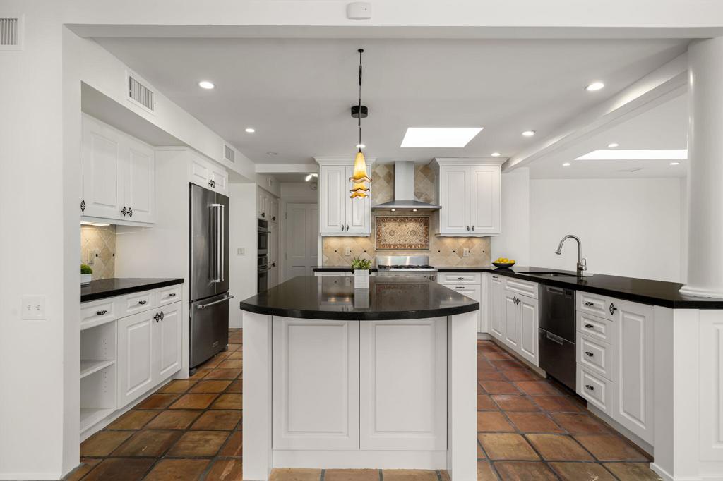 MLS #219139839DA image #17