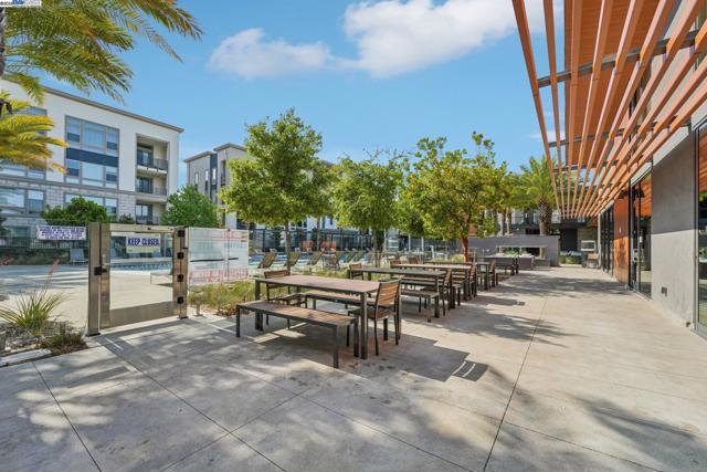 5860 Midnight Place, Dublin CA: https://media.crmls.org/mediaz/85b17067-0459-462b-813c-d15d5ff7c2b7.jpg