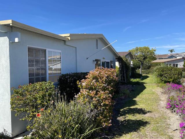 Detail Gallery Image 4 of 44 For 3808 Vista Campana #22,  Oceanside,  CA 92057 - 1 Beds | 1 Baths