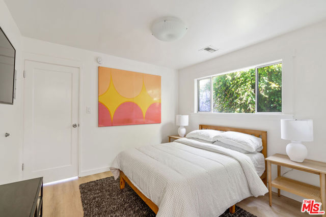 32 North Venice Boulevard photo 10
