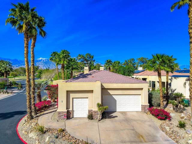 1 Birkdale Circle, Rancho Mirage CA: https://media.crmls.org/mediaz/85b348df-804f-4773-b672-b4b3215fc584.jpg