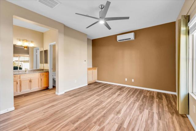 1121 Palmas, Palm Springs CA: https://media.crmls.org/mediaz/85b38e64-d40d-4583-92e7-9e63434a6559.jpg