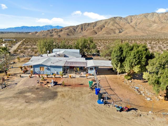 75760 Skyline Drive, Desert Hot Springs CA: https://media.crmls.org/mediaz/85b3c2c6-72f7-4b9c-a4c4-09c4903ed9e5.jpg