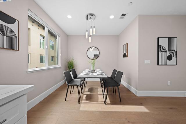 5223 S Esprit Loop, Dublin CA: https://media.crmls.org/mediaz/85b40f77-f1a8-4ba9-95eb-d7b2fb983752.jpg