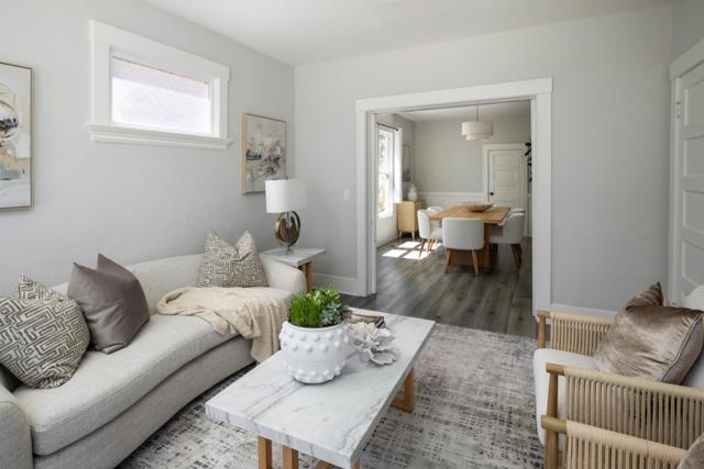942 Ramona Street, Palo Alto CA: https://media.crmls.org/mediaz/85b447fd-7805-49cb-8bd2-8e550c87c292.jpg