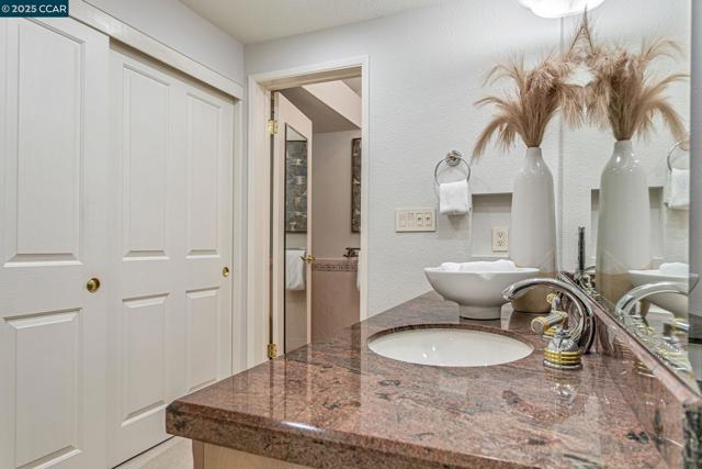 1934 Saint George Rd, Danville CA: https://media.crmls.org/mediaz/85b44ce0-29b2-49dc-9171-463c5da22f1c.jpg