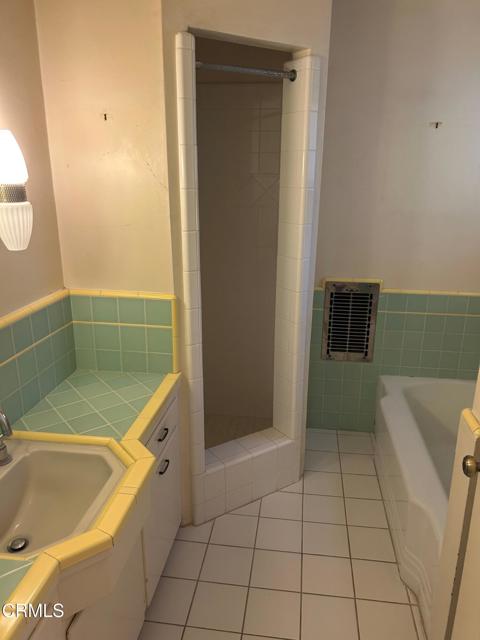 Detail Gallery Image 10 of 31 For 329 Mariposa Dr, Ventura,  CA 93001 - 4 Beds | 3 Baths