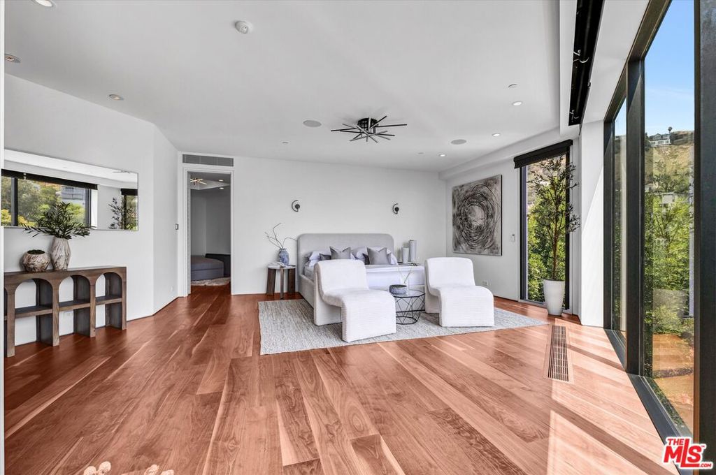 MLS #26858909 image #28