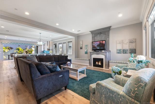 839 Reed Avenue, Pacific Beach (San Diego) CA: https://media.crmls.org/mediaz/85b55d4a-abf6-467b-9076-ca38e2d51e39.jpg