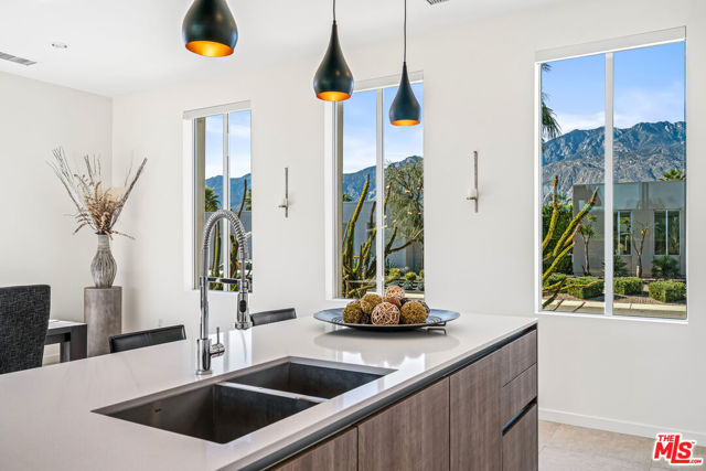 658 Dominion Way, Palm Springs, CA 92262