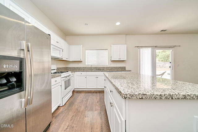 Detail Gallery Image 18 of 62 For 3193 Quarry Dr, Jurupa Valley,  CA 92509 - 4 Beds | 3 Baths