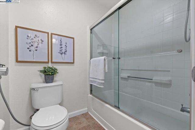4775 Mahogany St, Dublin CA: https://media.crmls.org/mediaz/85b788a4-968e-4468-9246-d1e7c8c89e98.jpg