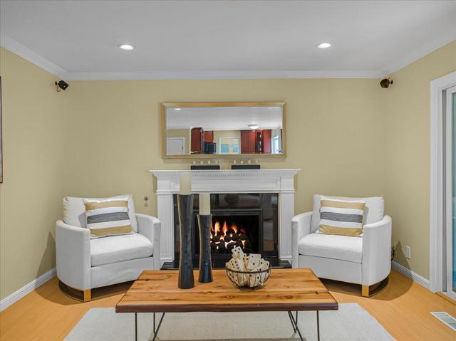 651 Starbush Drive, Sunnyvale CA: https://media.crmls.org/mediaz/85b8401c-154a-4fe6-981b-0f1238be813a.jpg