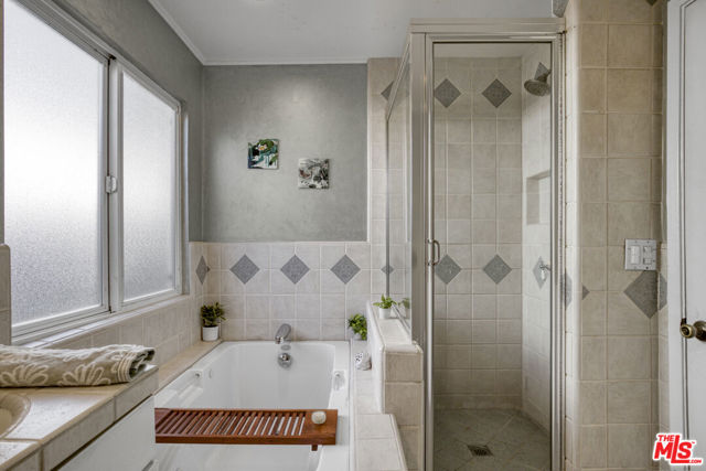 9610 Odessa Avenue, Northridge CA: https://media.crmls.org/mediaz/85b84797-d182-4cae-a7ed-54974b9a31db.jpg