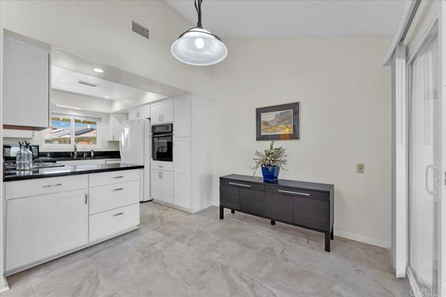 Detail Gallery Image 17 of 44 For 3685 Vista Campana N 56, Oceanside,  CA 92057 - 3 Beds | 2 Baths