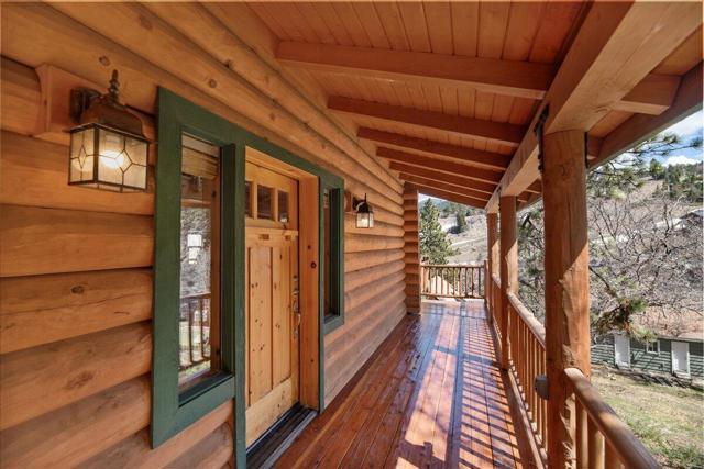 1351 Balsam Drive, Big Bear CA: https://media.crmls.org/mediaz/85b9a8e6-fa02-4518-b688-39c74c14b7fa.jpg