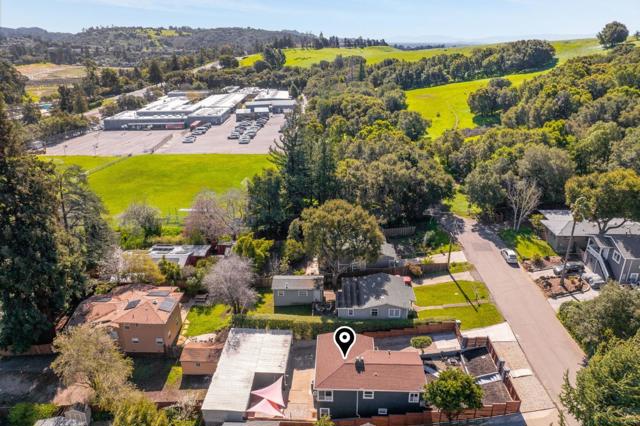8124 Greenly Drive, Oakland CA: https://media.crmls.org/mediaz/85ba0a98-3851-46f0-965f-71b87b3f5aac.jpg