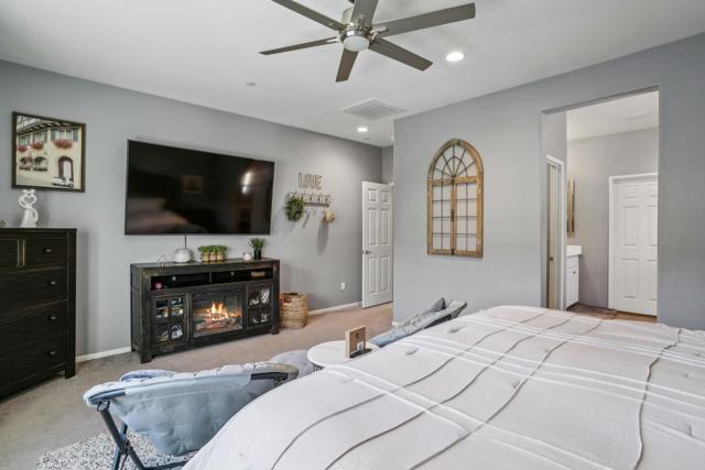 42912 Gazapo Court, Indio CA: https://media.crmls.org/mediaz/85baa486-b476-4a39-a157-0d1174ffeb41.jpg