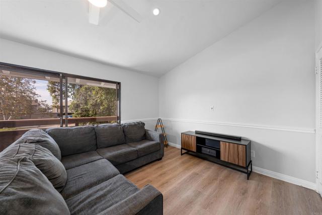 Detail Gallery Image 4 of 17 For 1679 Melrose Ave #H,  Chula Vista,  CA 91911 - 2 Beds | 1 Baths