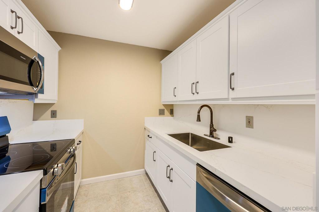 8338 Regents - photo 12
