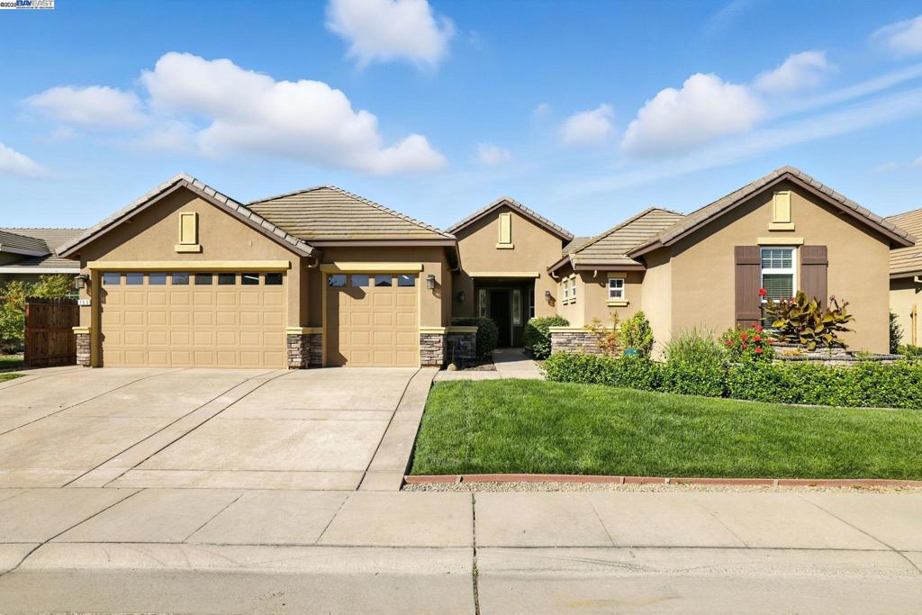 760 Griffey Way
