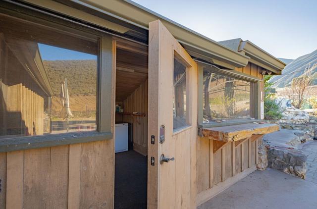 33120 River Road, Gonzales CA: https://media.crmls.org/mediaz/85be4d4c-725b-4ea2-84d1-e4305789bd40.jpg