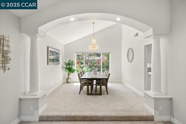 29 Blue Haven Ct, Danville CA: https://media.crmls.org/mediaz/85be7b9c-f575-4e3c-9548-aadb4a2b6ef1.jpg