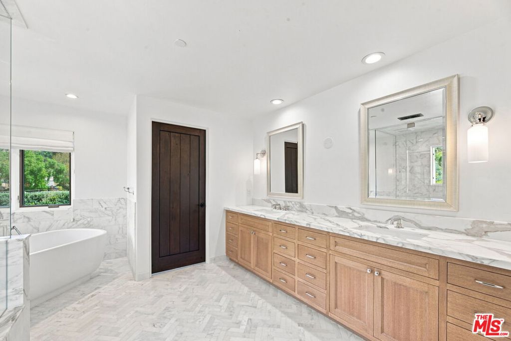 MLS #26862577 image #26