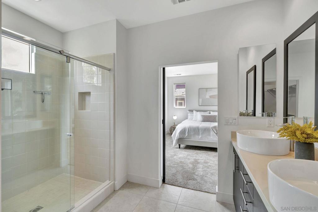 MLS #250036942SD image #23