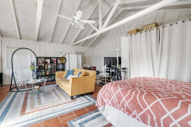 1003 Walnut Avenue, Santa Cruz CA: https://media.crmls.org/mediaz/85c3916f-9b38-4ec4-8276-48193ae8f51c.jpg