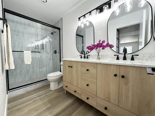 9889 Caminito Marlock, San Diego CA: https://media.crmls.org/mediaz/85c3b3a7-7e0a-40ab-8e3e-e46bc337dbf3.jpg