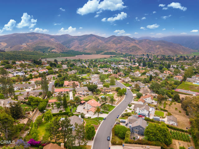 6861 Aviano Drive, Camarillo CA: https://media.crmls.org/mediaz/85c3fca3-13ed-4fbf-86ed-eb8532617af1.jpg