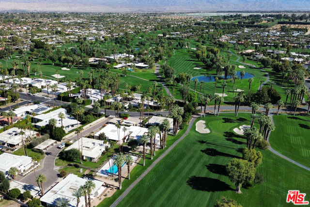 6 Cody Court, Rancho Mirage CA: https://media.crmls.org/mediaz/85c45853-f22e-4a86-b9ae-89cb53a35307.jpg