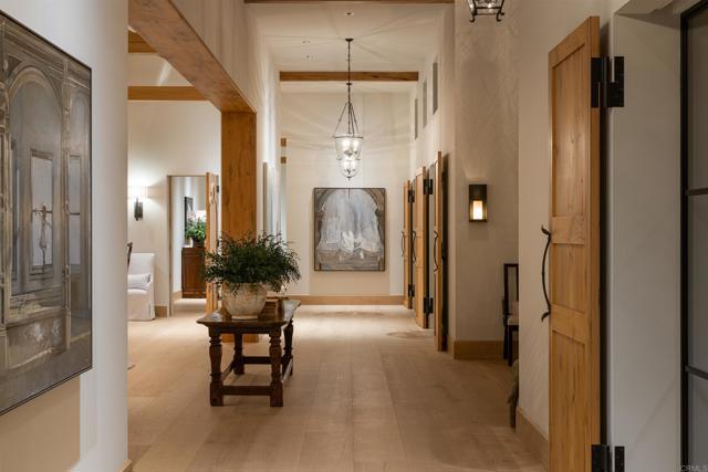 17845 Via de Fortuna, Rancho Santa Fe CA: https://media.crmls.org/mediaz/85c548b1-5708-4a15-a296-9c1e45e6e415.jpg