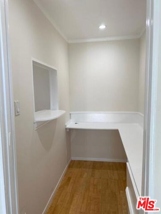 5784 Corbett Street, Los Angeles CA: https://media.crmls.org/mediaz/85c698c4-af46-40ae-a994-5f14ce9c0e7a.jpg