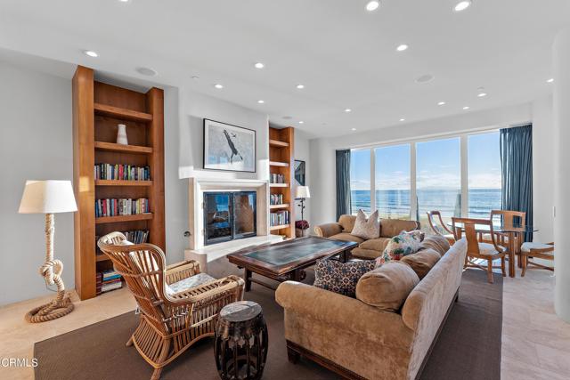 2956 Solimar Beach Drive Drive, Ventura CA: https://media.crmls.org/mediaz/85c83baf-03f1-4f52-810b-01614dd97a3a.jpg