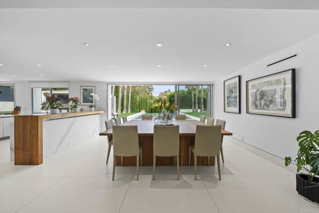 7713 Esterel Dr, La Jolla CA: https://media.crmls.org/mediaz/85c8ffff-c2cd-4fa9-81e8-afa21da1a2f5.jpg