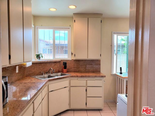 13207 Ruthelen Street, Gardena CA: https://media.crmls.org/mediaz/85c9060c-dfea-4dc5-9a2f-08532144eeff.jpg