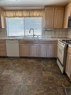 3216 Remington Way, San Jose CA: https://media.crmls.org/mediaz/85c918f2-a96f-4a05-9669-6f4cb2270ae2.jpg