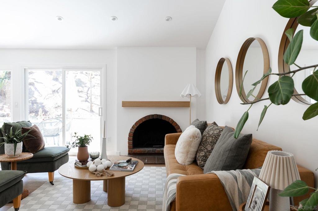 725 Santa Florencia - photo 4