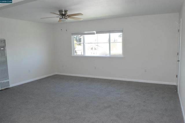 2518 Manchester Ave, San Pablo CA: https://media.crmls.org/mediaz/85ca244c-f0c2-4aba-a627-af288d97f31e.jpg