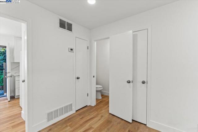 462 Craven Court, Hayward CA: https://media.crmls.org/mediaz/85cafe26-8721-4d35-8b70-28fe44868e83.jpg