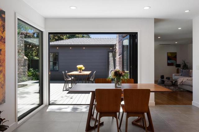 137 30th Avenue, San Mateo CA: https://media.crmls.org/mediaz/85cb2bf8-d9a5-4bdb-b48d-de5a017422b9.jpg
