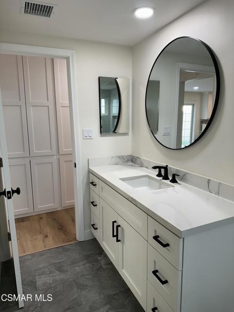 2042 Arcane Street, Simi Valley CA: https://media.crmls.org/mediaz/85cc95f9-3a3e-4c6a-9970-d282f3673272.jpg
