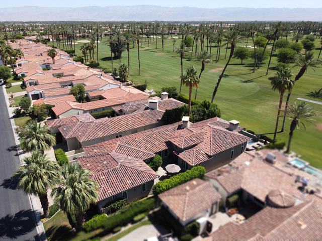 56588 S Palms Drive, La Quinta CA: https://media.crmls.org/mediaz/85cef506-de00-4729-92f3-f2561c8ea804.jpg