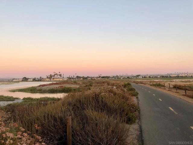 511 Surfbird Ln, Imperial Beach CA: https://media.crmls.org/mediaz/85cf1570-66d9-48a7-8303-280d40539aa9.jpg