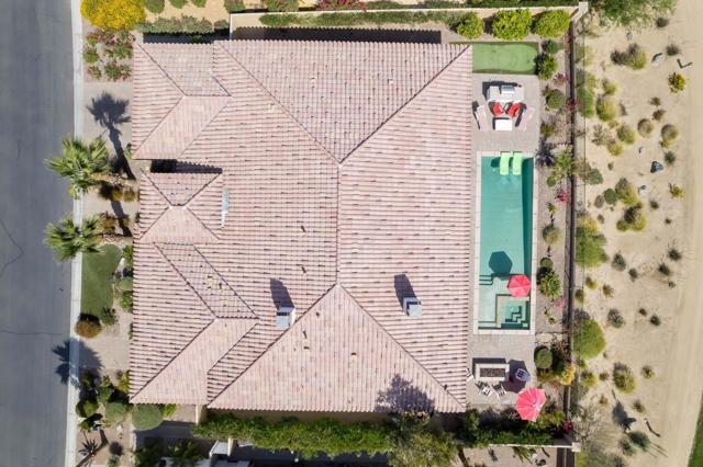 81675 Macbeth Street, La Quinta CA: https://media.crmls.org/mediaz/85cf45fc-d3de-4ec8-8743-cdf081785876.jpg