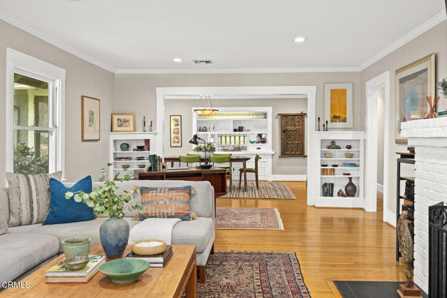 1967 La France Avenue, South Pasadena CA: https://media.crmls.org/mediaz/85cf826b-cfb3-4ac4-9dd1-bb8aa9bca22e.jpg
